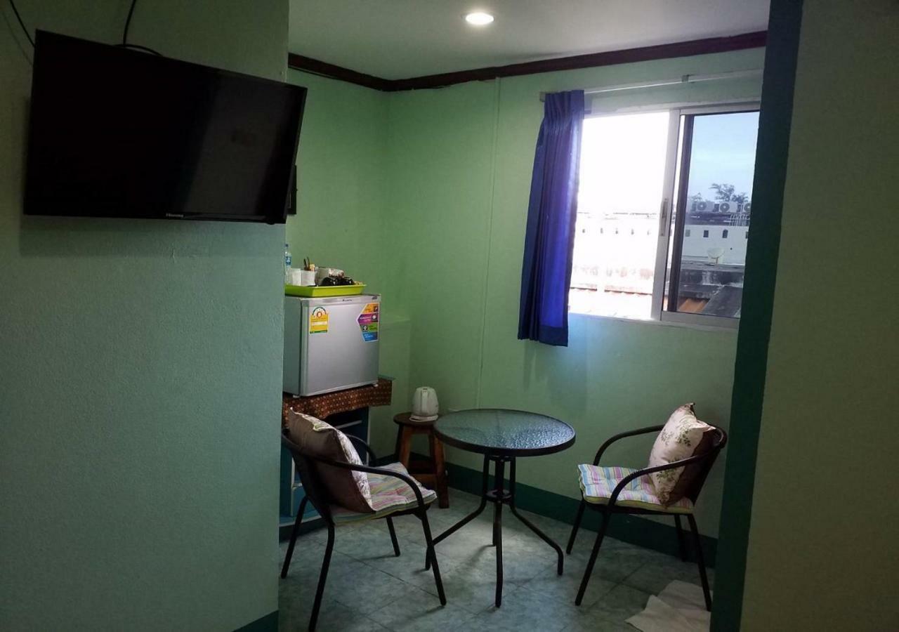 Rung Tawan Hostel Kata Plajı Dış mekan fotoğraf